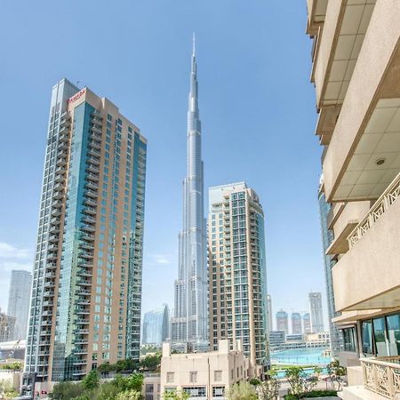 Maison Privee - Radiant Urban Retreat With Iconic Burj Khalifa Vws Dubai Exterior foto