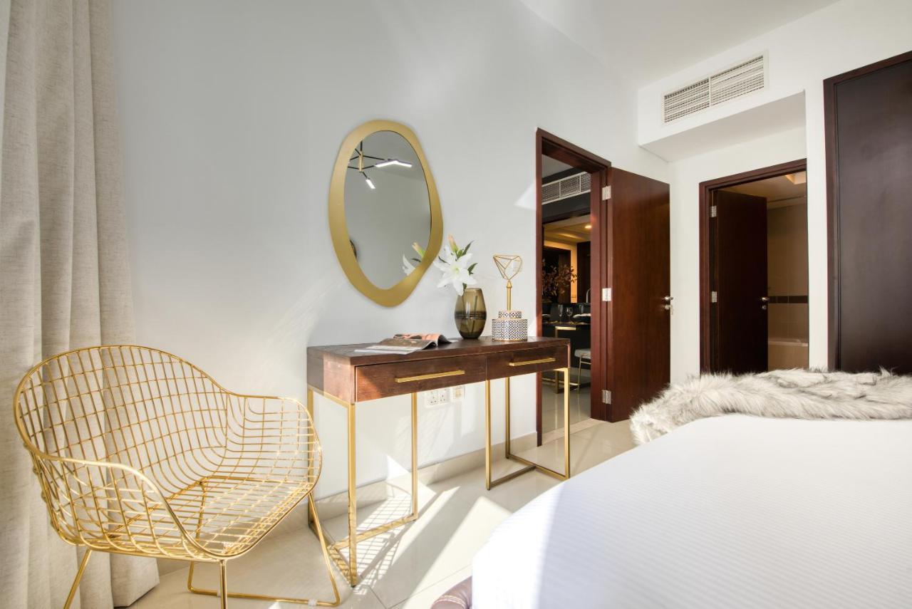 Maison Privee - Radiant Urban Retreat With Iconic Burj Khalifa Vws Dubai Exterior foto