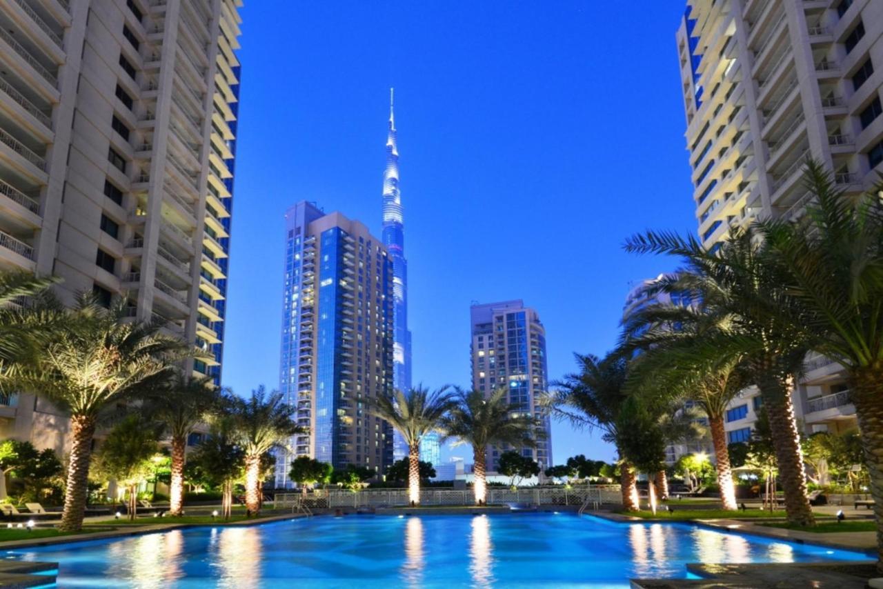 Maison Privee - Radiant Urban Retreat With Iconic Burj Khalifa Vws Dubai Exterior foto